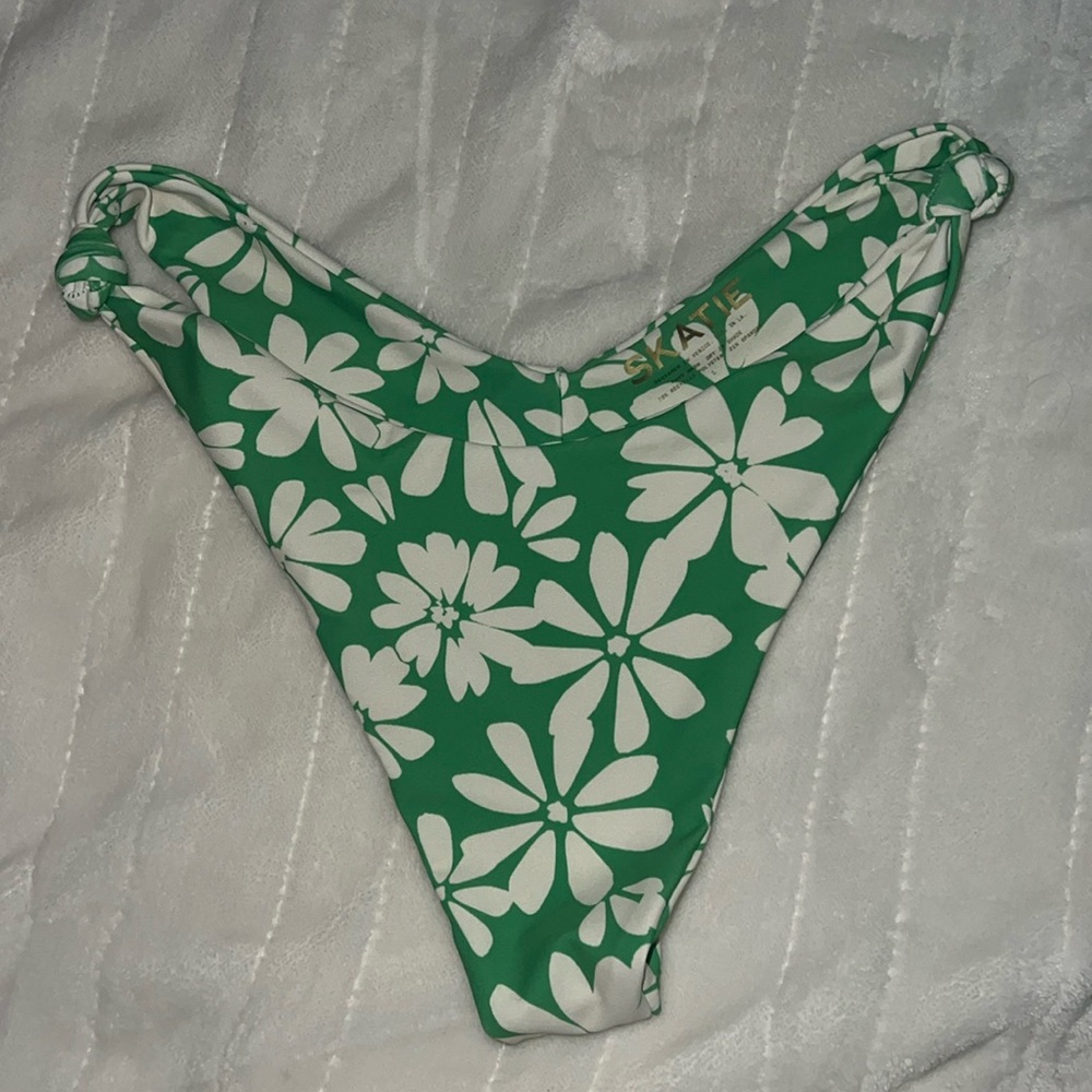 Skatie suzanne bottom in GEORGIA size LARGE